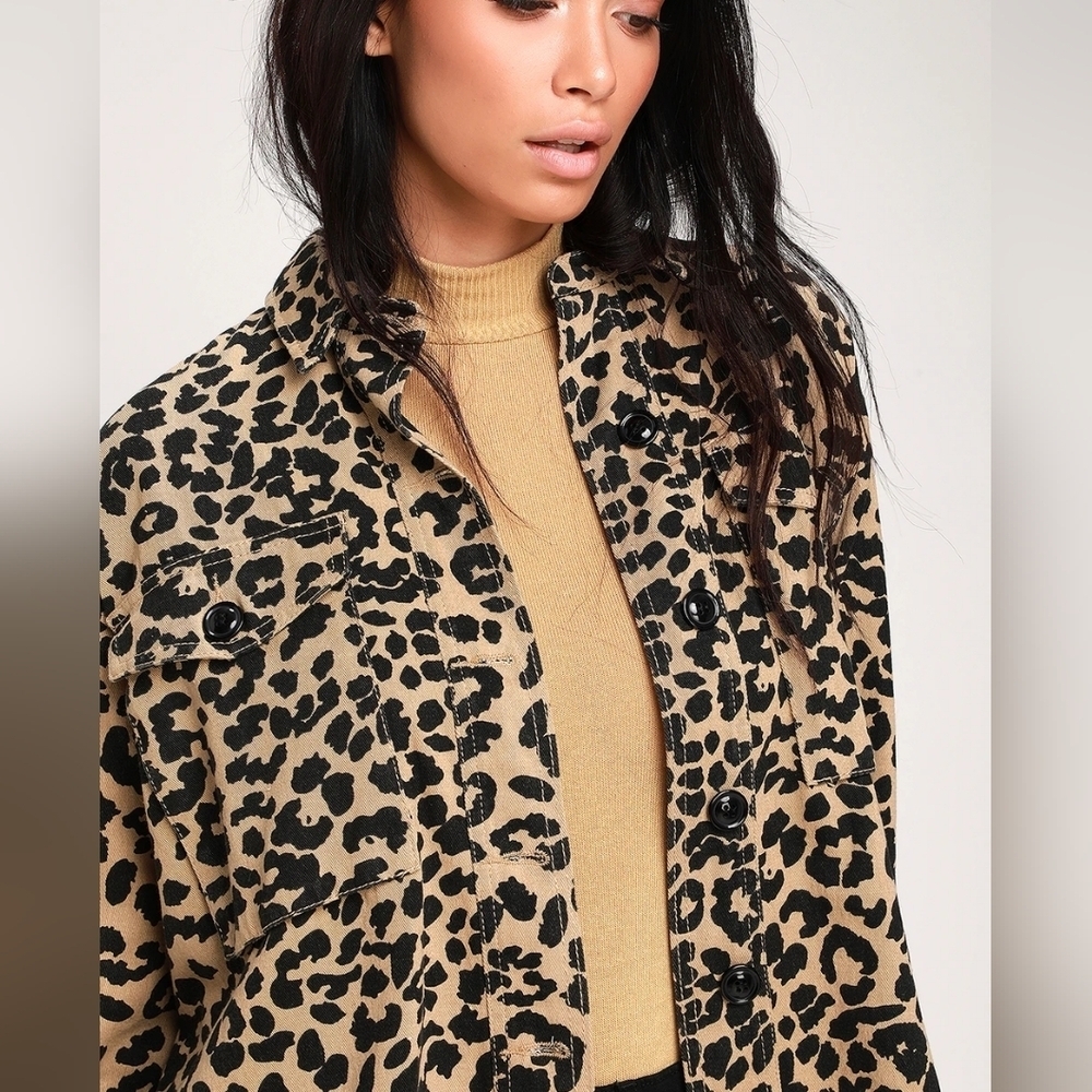 Lulus Fashionably Fierce Beige Leopard Print Denim Jean Jacket Size Small - Picture 6 of 10